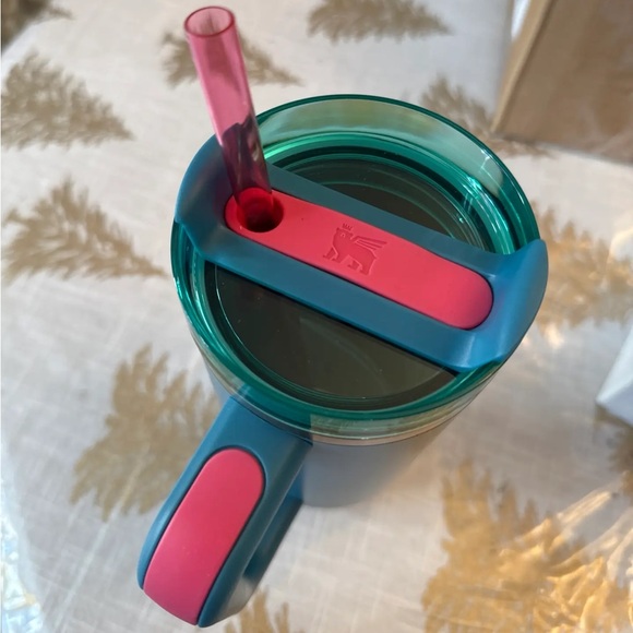 Stanley 30 oz New in box Mexico Tropical Teal - Picture 3 of 6